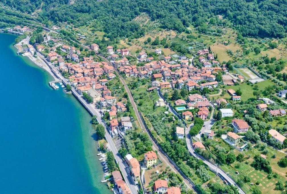 Casa Ducale Como Lake View Mandello del Lario Exterior foto